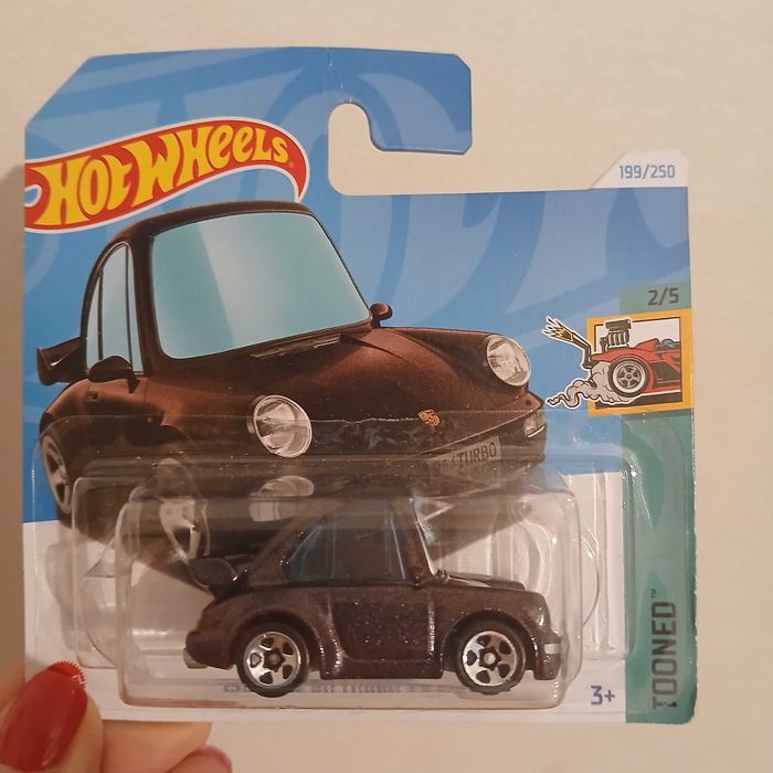 Нова количка Hotwheels Porsche 911