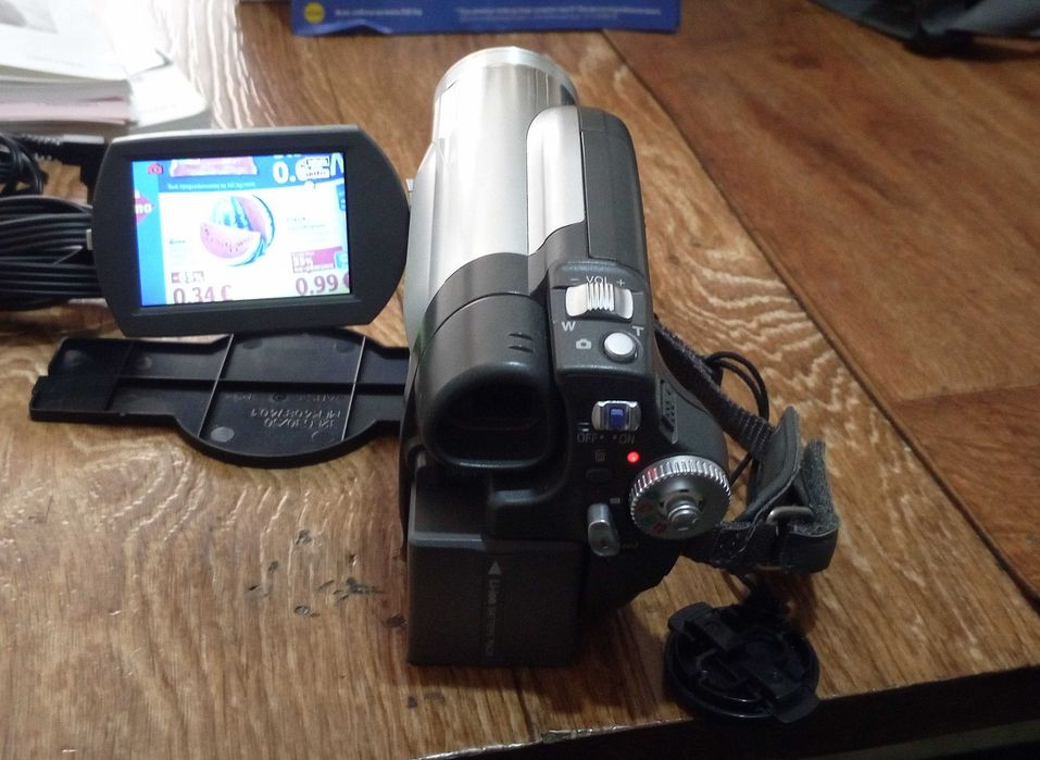 Камера Panasonic VDR-D160