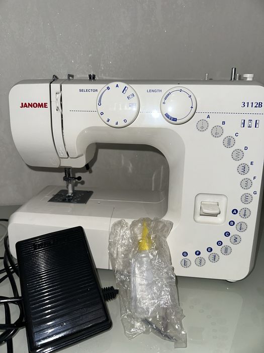 Швейная машина 3112