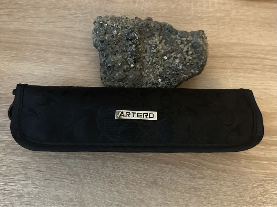 Професионална мини преса за коса с титаниево покритие Artero Titanium XS