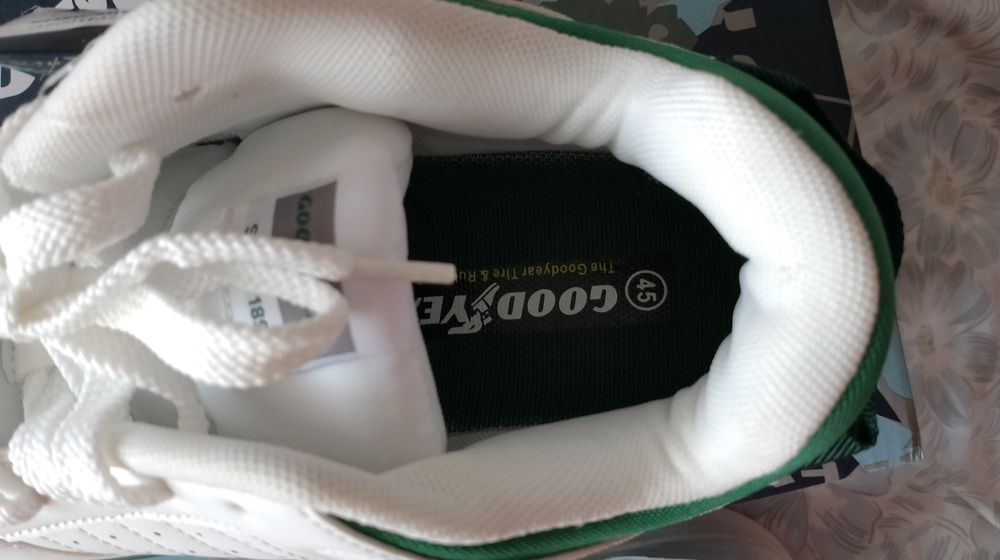 Adidași Bărbați Goodyear mărimea 45 Noi Albi calitate premium