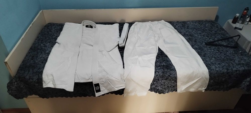 Кимоно за джудо размер 7/200 + колан