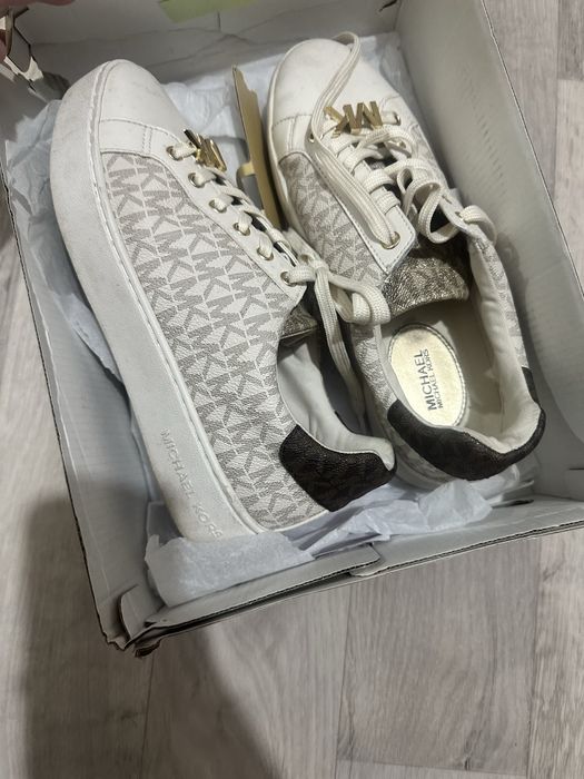 Продам кеды Майкл корс