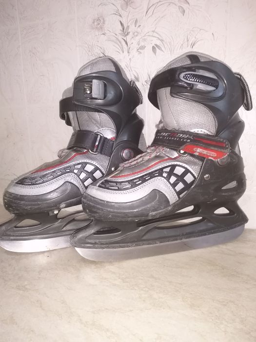 Коньки размер 34-37