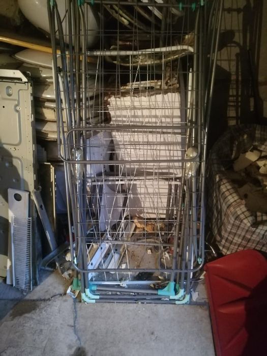 Продаются стол сушилки и гладильные дос