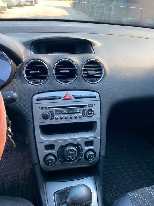 Piese  PEUGEOT 308  1.4 benzina din 2010 - 8rf