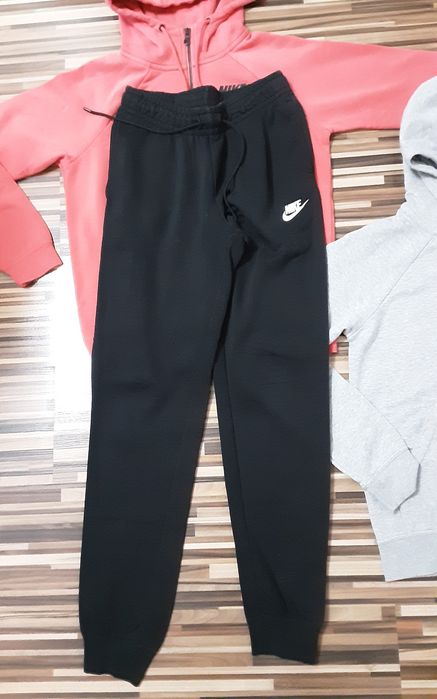 (XS) NIKE оригинален екип