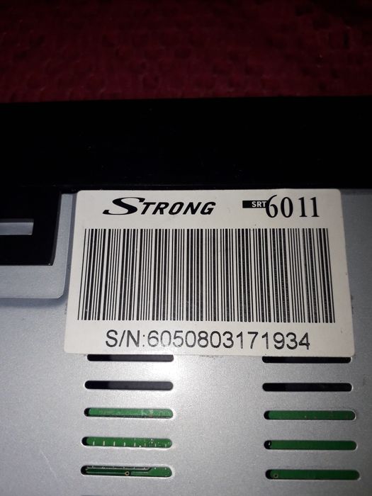 Сателитен  приемник  .Strong  с дистанционно.