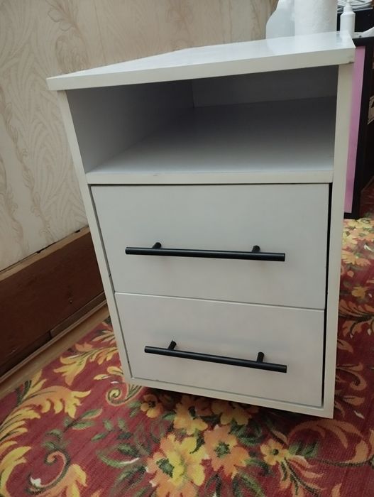 Тумбочка таза помощник