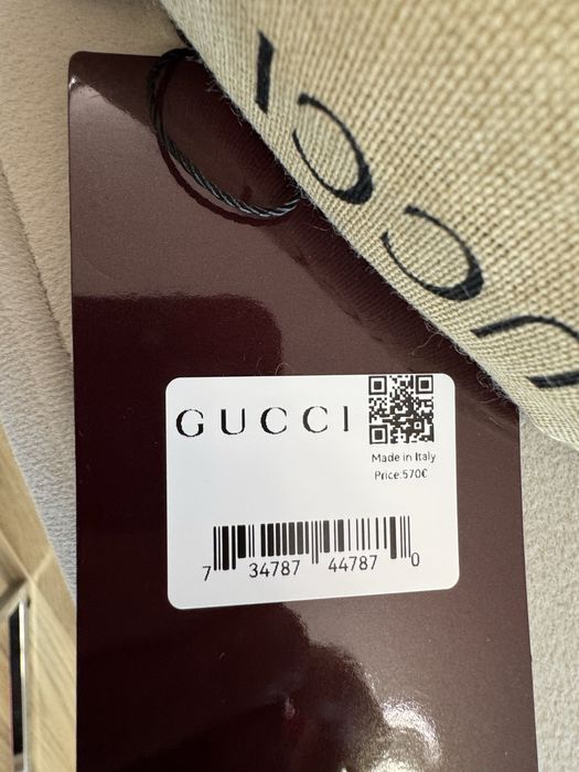 Gucci-Автентичен чисто нов дамски двулицев колан 105 см