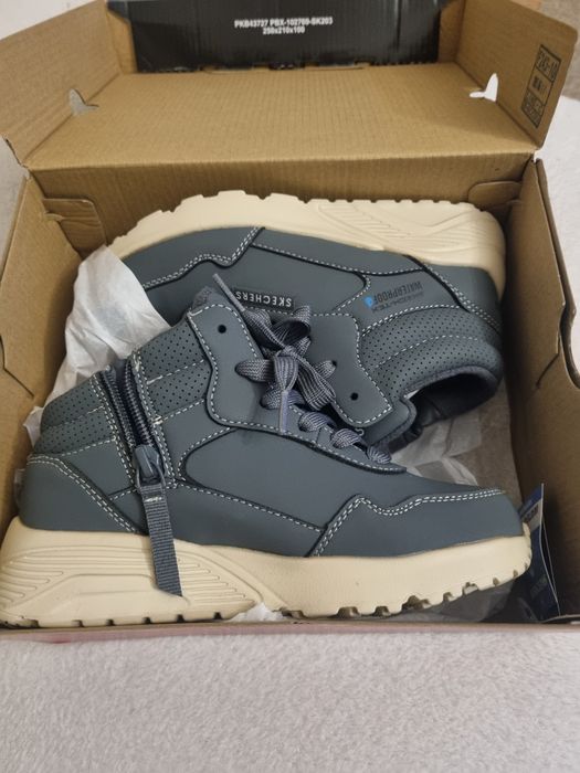 Нови детски боти Skechers 31  номер
