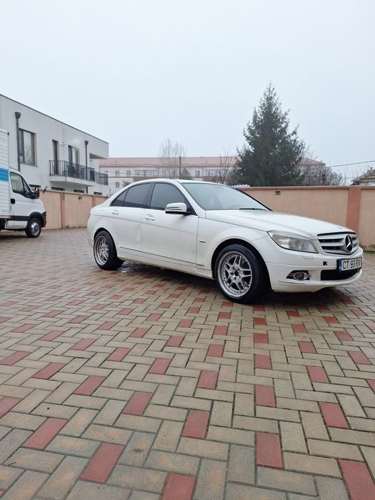 MERCEDES  C220 avangard