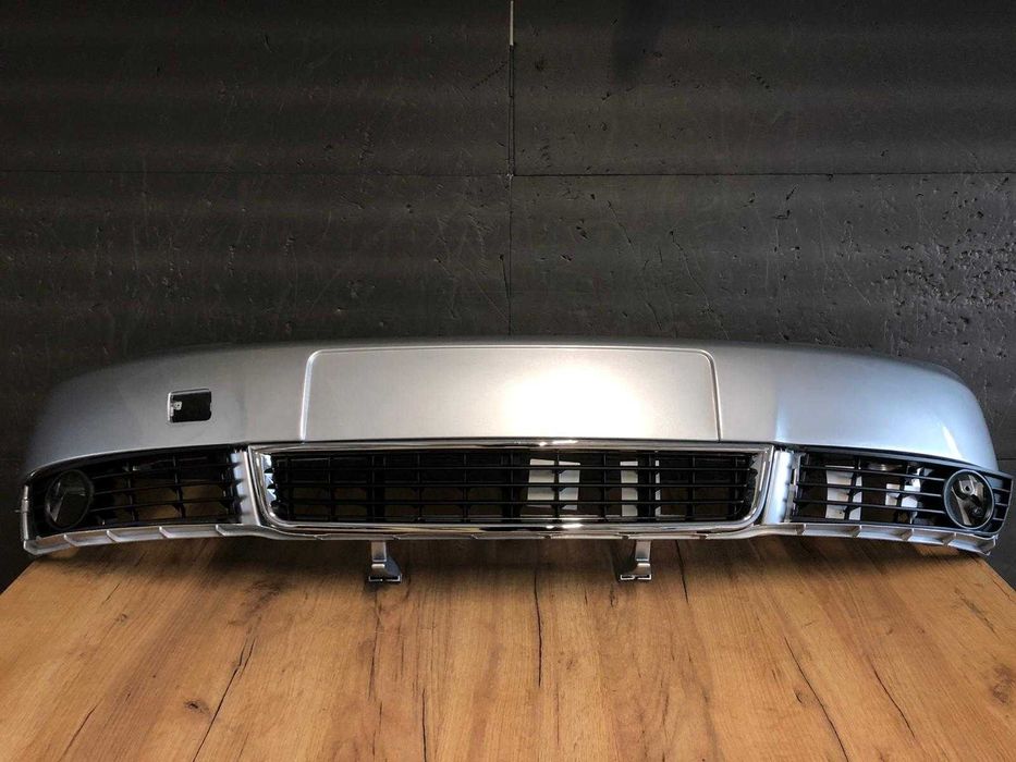 Bara Fata Cu Toate Grilele Audi A4 B6 An 2000-2004 (LY7W (Gri))