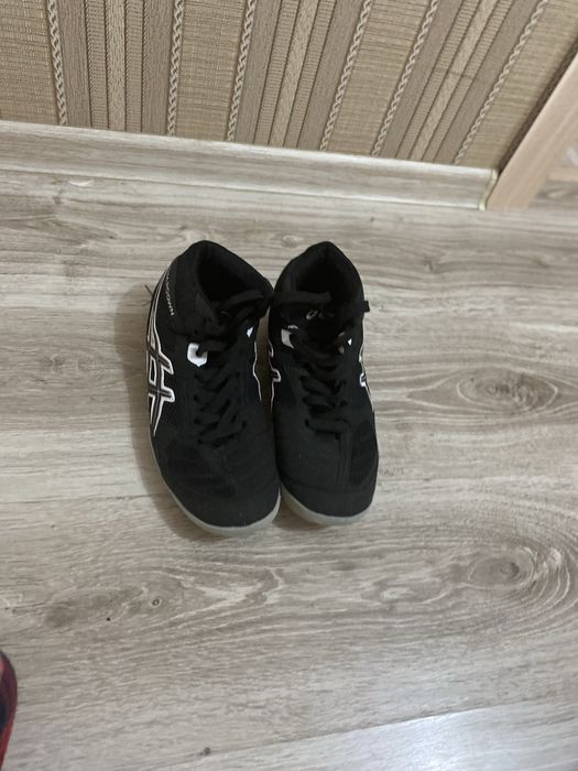 Продам борцовки 41р