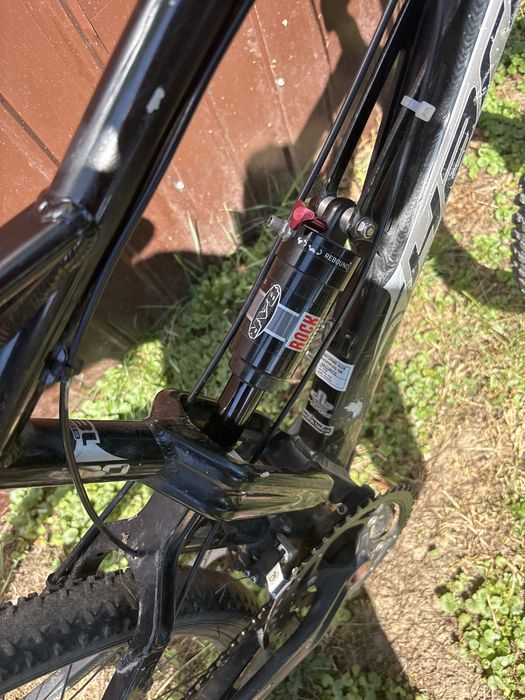 Bicicleta full suspension