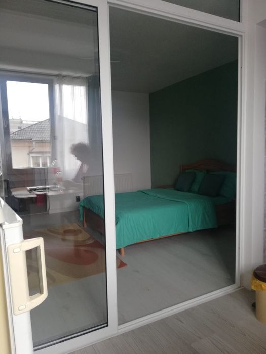 Regim.   Hotelier 100 ron