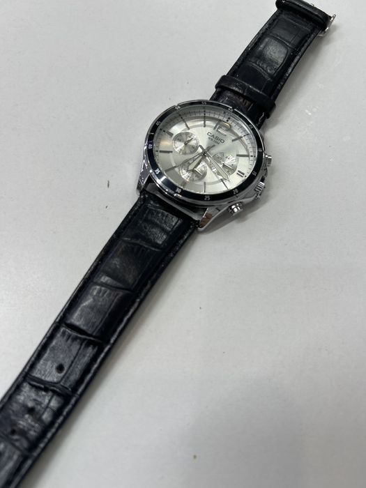 Часы Casio Оригинал / можно будет торг