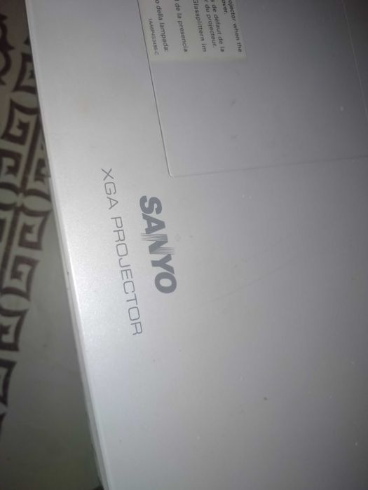 Продам видео проектор sanyo