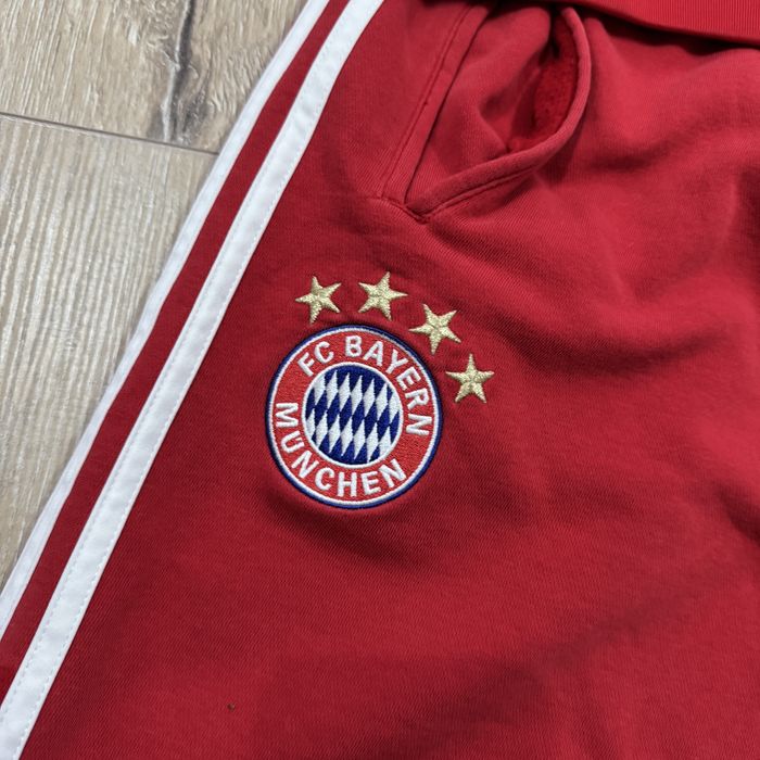 Pantaloni Bayern Munchen marimea L