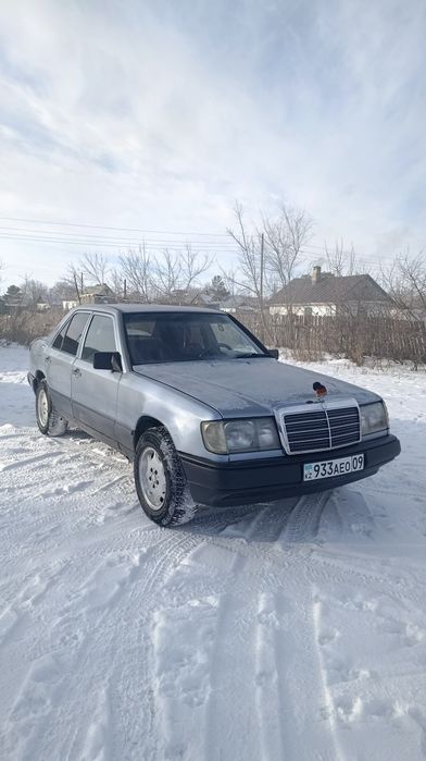 Мерседес 124 2,2