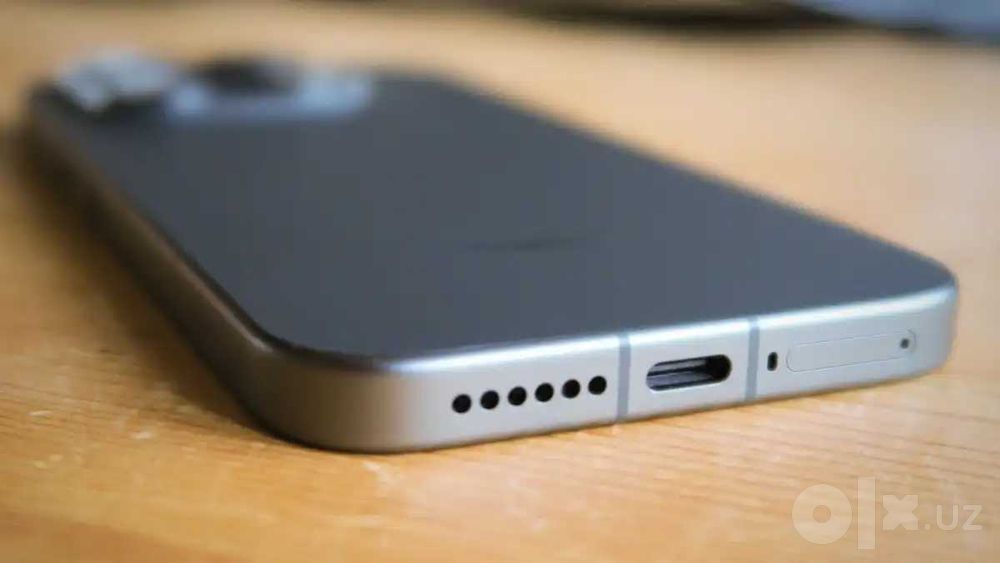 Xiaomi 17 (12x256) почти новый