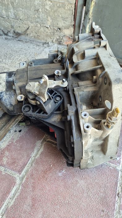 КПП Lada Largus JR5