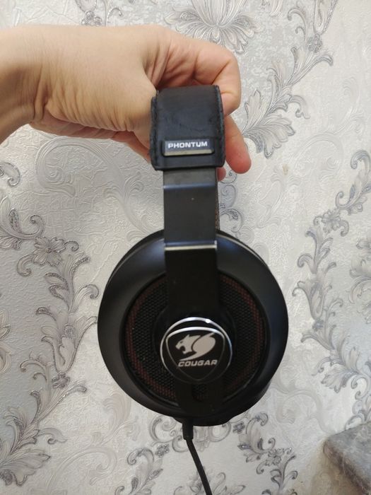 Наушники Cougar phontum