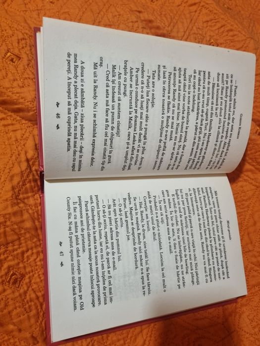 Carte Minți Geniale