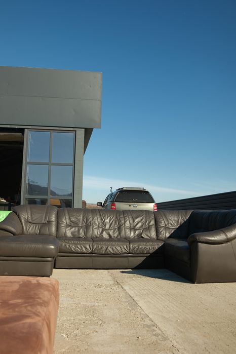 Colțar U din piele ~ Negru elegant