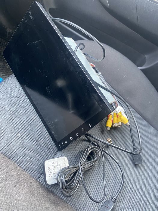 Андроид в машину