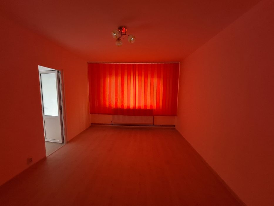 Apartament 2 camere de vânzare - Plopeni, cartier Diana