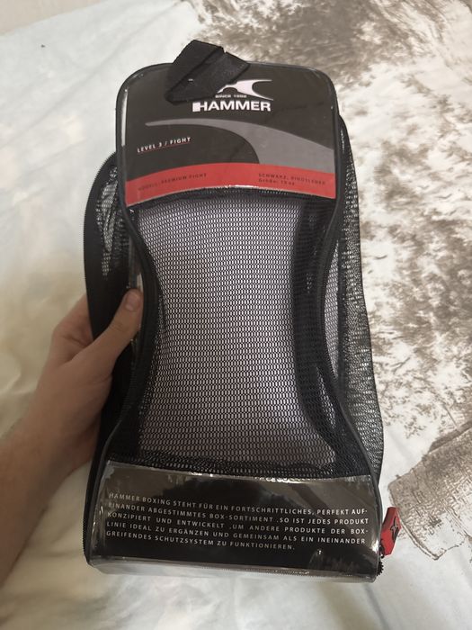Vând mânuși de box hammer din piele naturala 10 oz