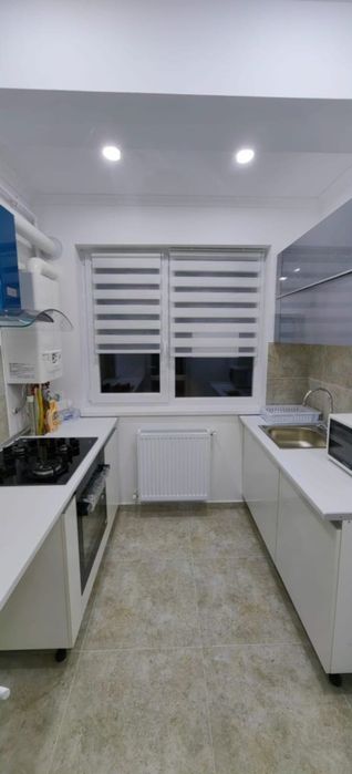 Închiriez Garsonieră