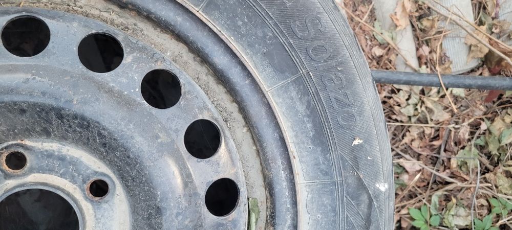 Продам резину на авто