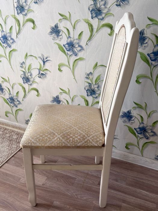 Стол И  стуля срочна продам