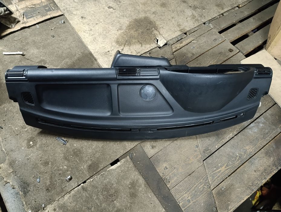 Панель приборов на BMW E36 компакт