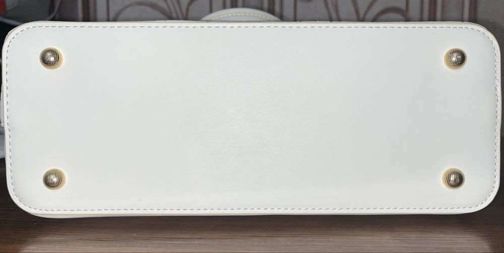 Продается сумка в отличным состаяние