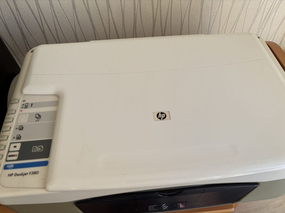 Принтер HP deskjet F380