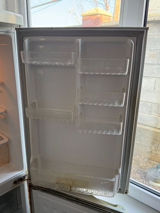 Холодильник продётся бу