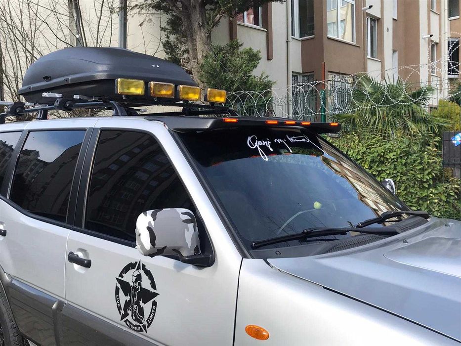 Сенници с лампи, Nissan Navara, Grand Cherokee, Mitsubishi L200, Suzuki Vitara, Nissan Terrano