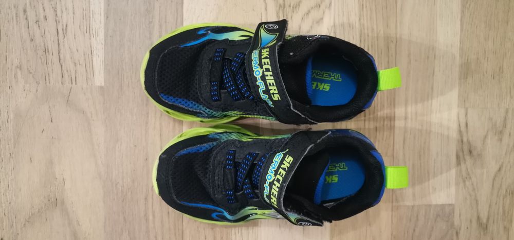 Adidasi Sckechers marime 27