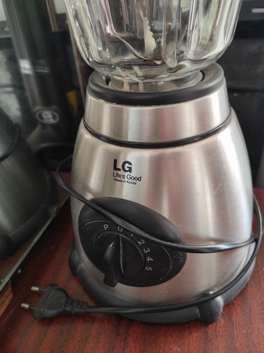 Продам блендер LG