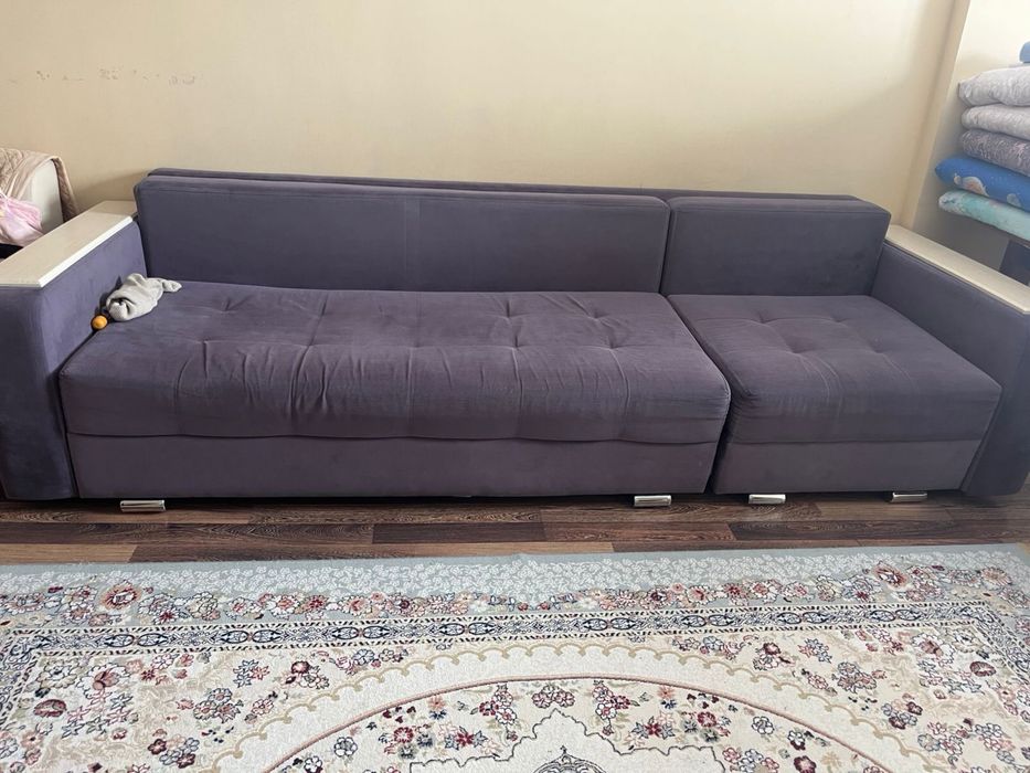 Продам Диван хорошей цене