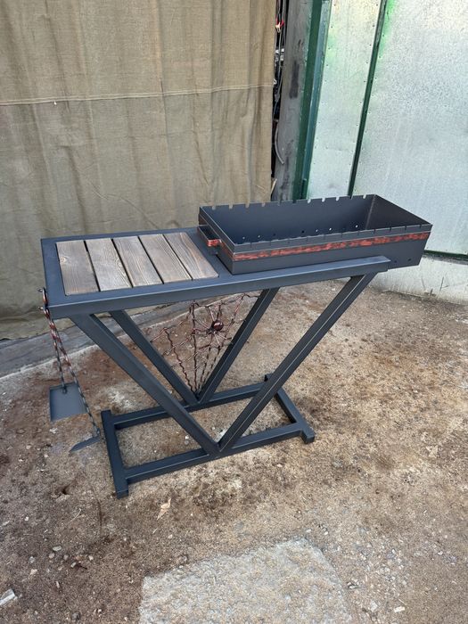 Мангал со столиком