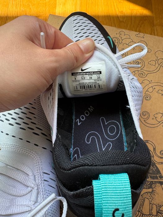 Маратонки Nike air max 270