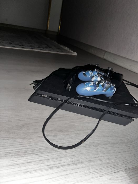 Playstation 4 slim