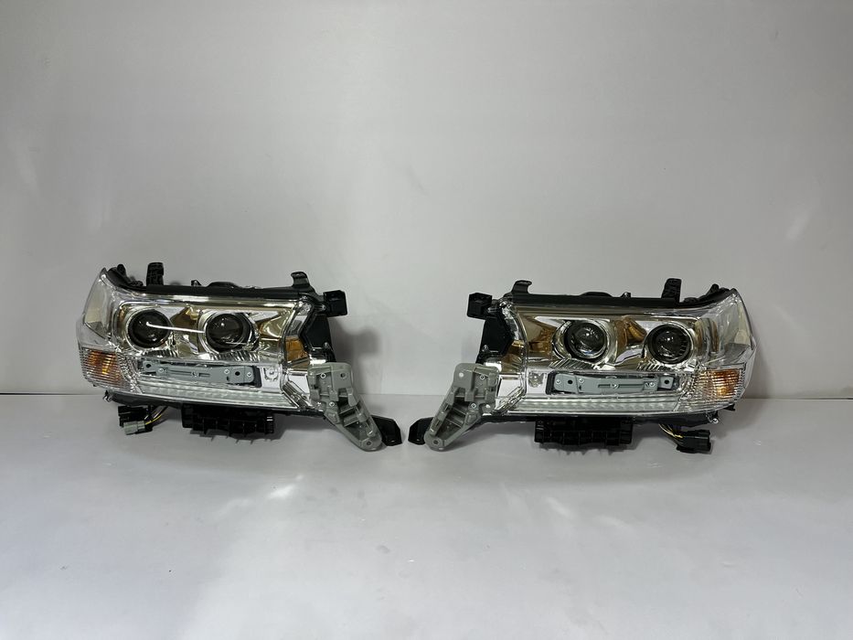 Фары full led chrome на land cruiser 200