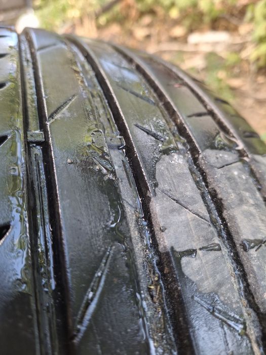 Продавам оригинални лети джанти с летни гуми за WV  15