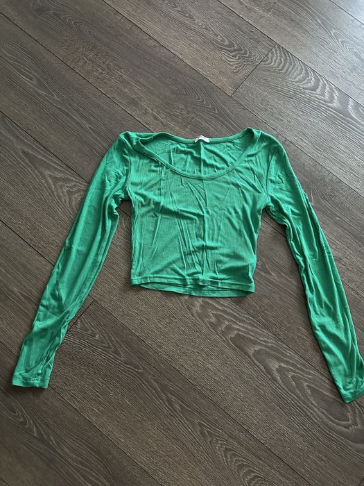 Продам кофты и футболки