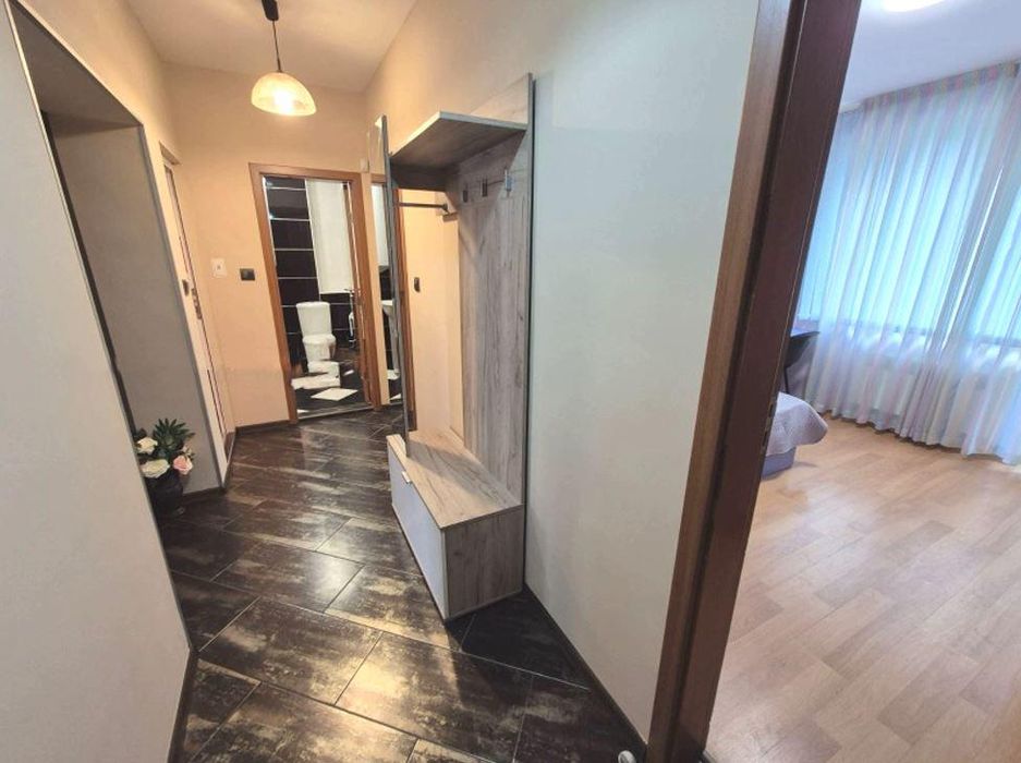 Дава се под наем Тристаен апартамент в Варна, Цветен квартал - 95 кв.м за 650 € - Снимка #6